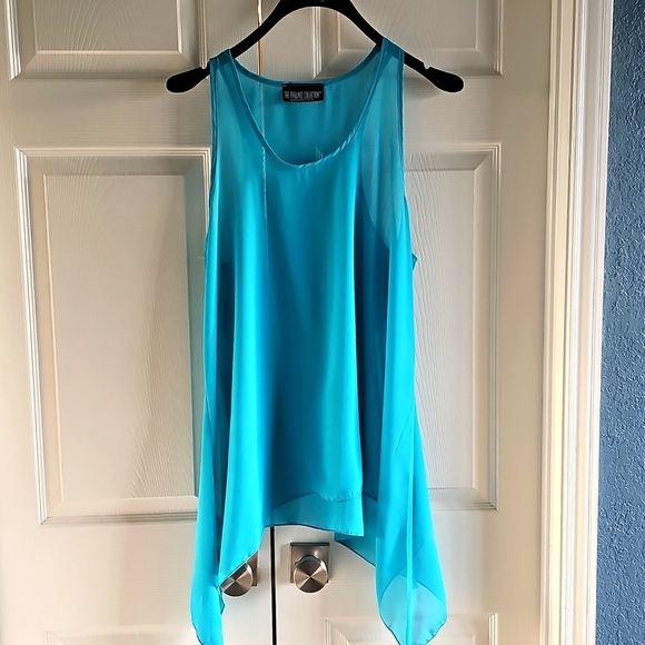 NWOT The Pyramid Collection Sleeveless Asymettrical Hem Lightweight Tunic Large - Picture 1 of 13